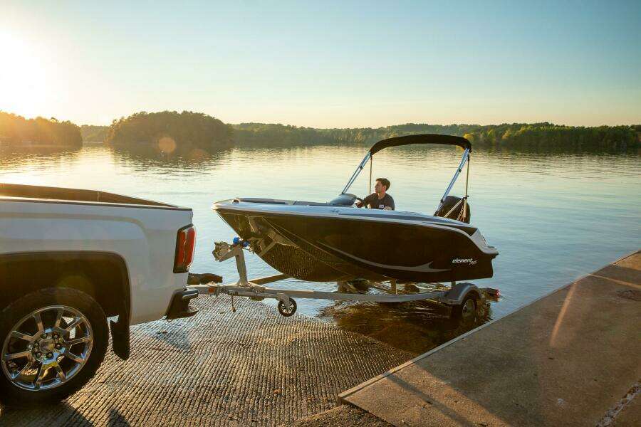 15ft Bayliner Yacht For Sale