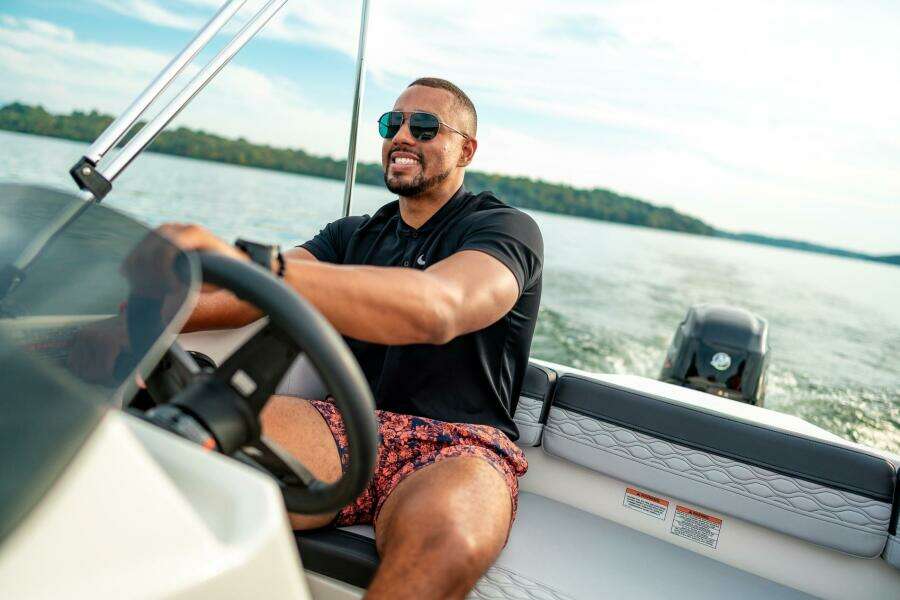 15ft Bayliner Yacht For Sale