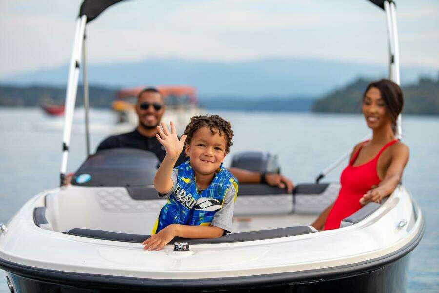 15ft Bayliner Yacht For Sale