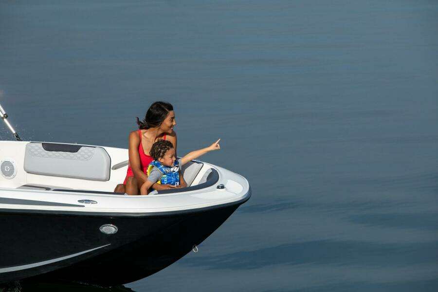 15ft Bayliner Yacht For Sale