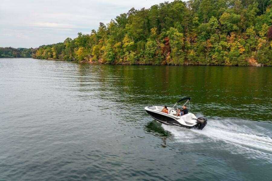 15ft Bayliner Yacht For Sale
