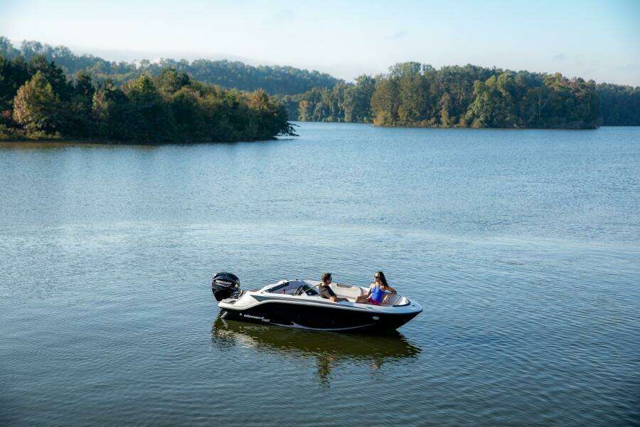 15ft Bayliner Yacht For Sale
