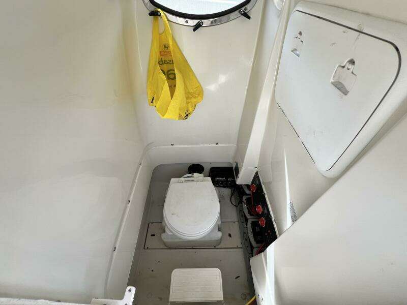 25ft Hydra Sports Yacht For Sale