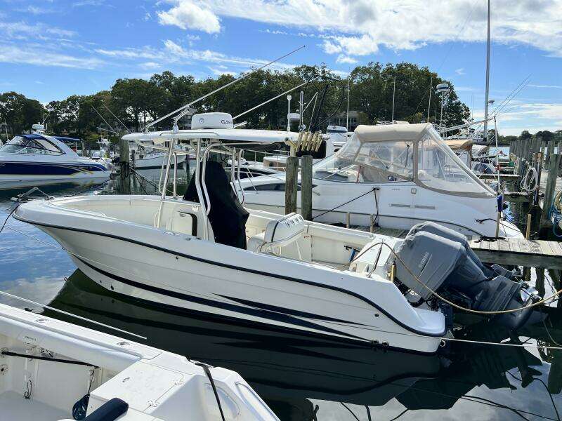 25ft Hydra Sports Yacht For Sale