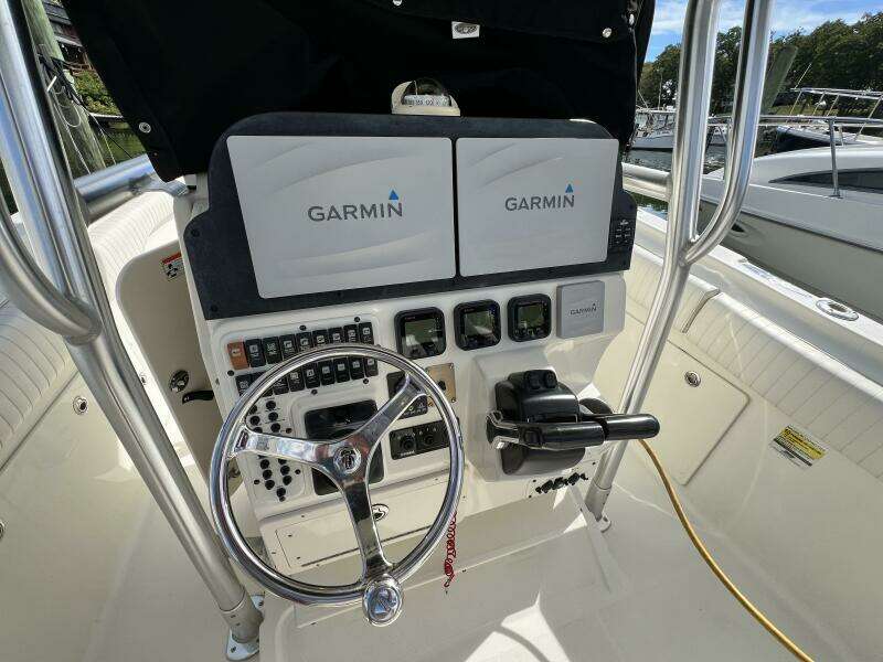 25ft Hydra Sports Yacht For Sale