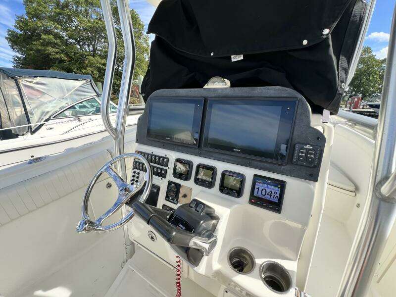 25ft Hydra Sports Yacht For Sale