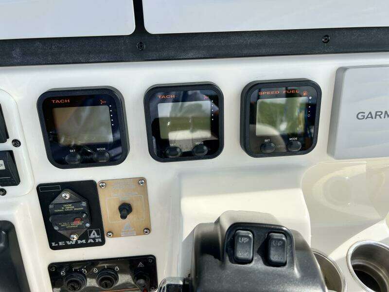 25ft Hydra Sports Yacht For Sale