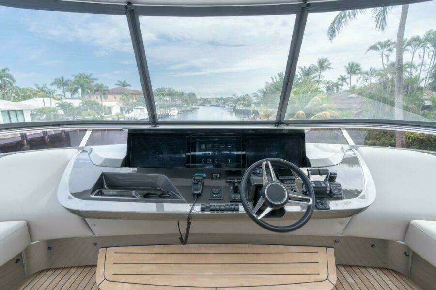 Princess 85 Kaos Flybridge