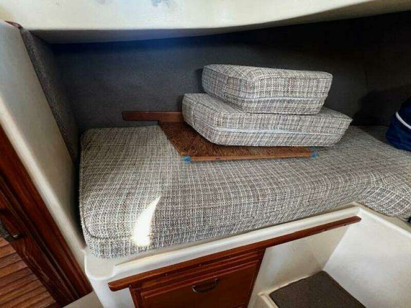 Dulcinea 30ft Willard Yacht For Sale