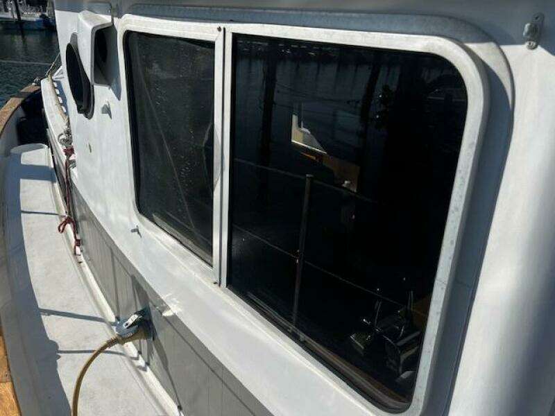 Dulcinea 30ft Willard Yacht For Sale