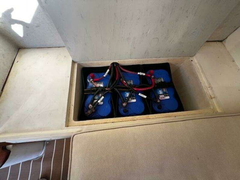 Dulcinea 30ft Willard Yacht For Sale