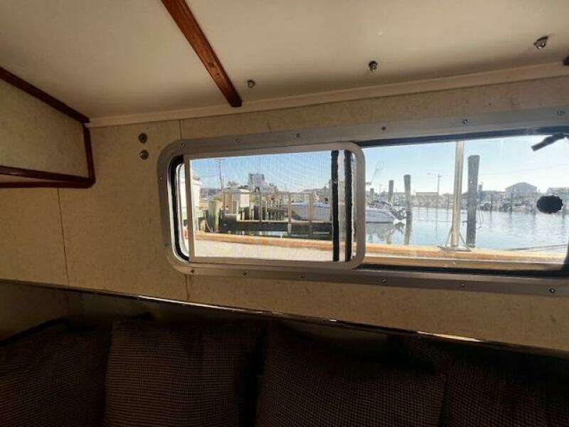 Dulcinea 30ft Willard Yacht For Sale