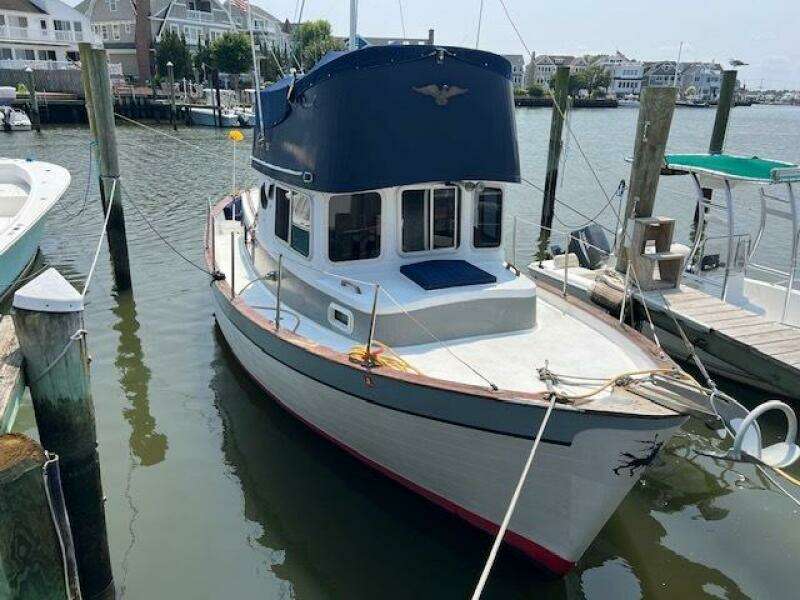Dulcinea 30ft Willard Yacht For Sale