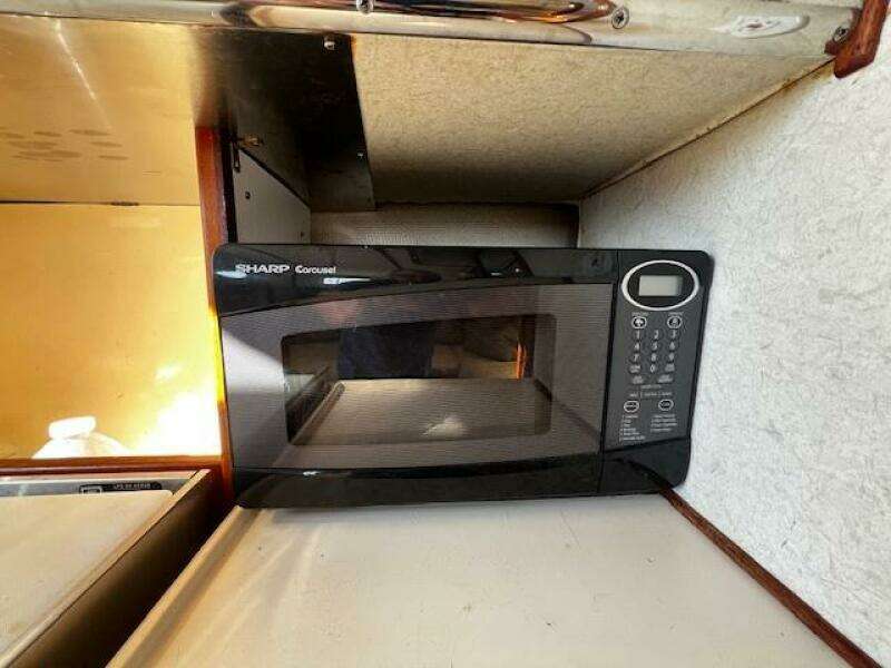 Dulcinea 30ft Willard Yacht For Sale