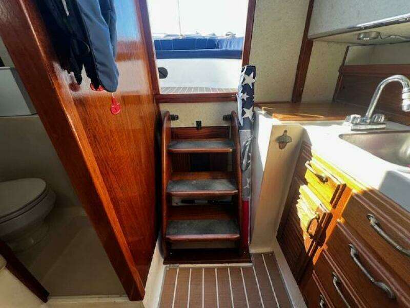 Dulcinea 30ft Willard Yacht For Sale