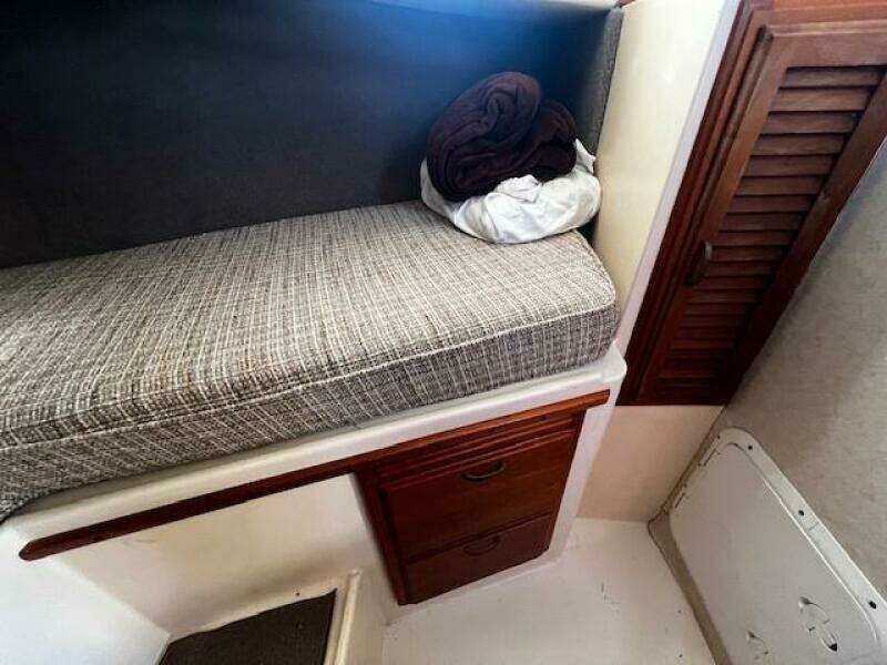 Dulcinea 30ft Willard Yacht For Sale