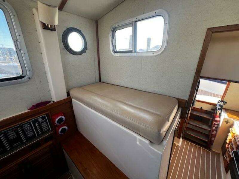 Dulcinea 30ft Willard Yacht For Sale