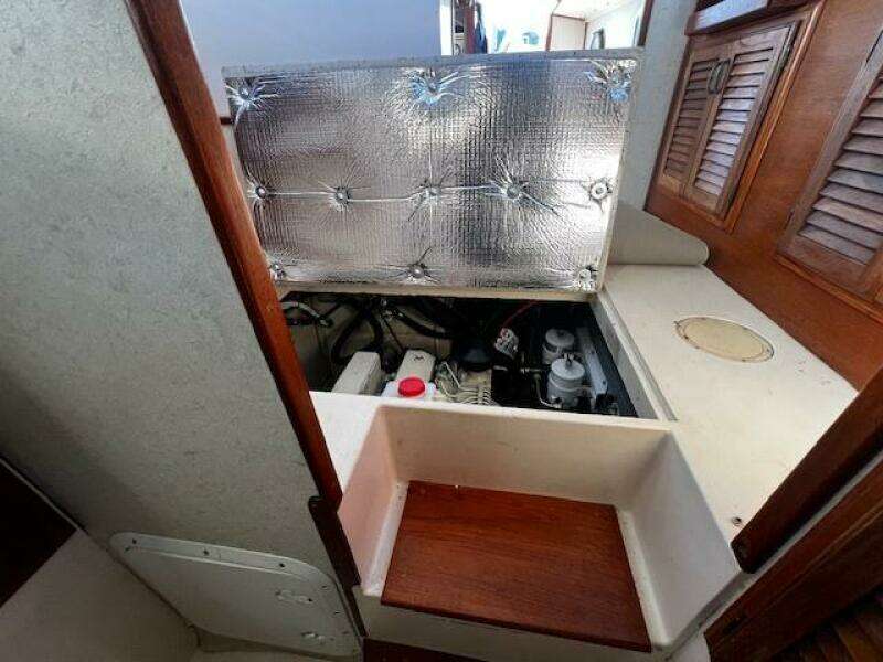 Dulcinea 30ft Willard Yacht For Sale