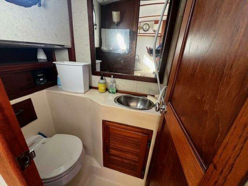 Dulcinea 30ft Willard Yacht For Sale