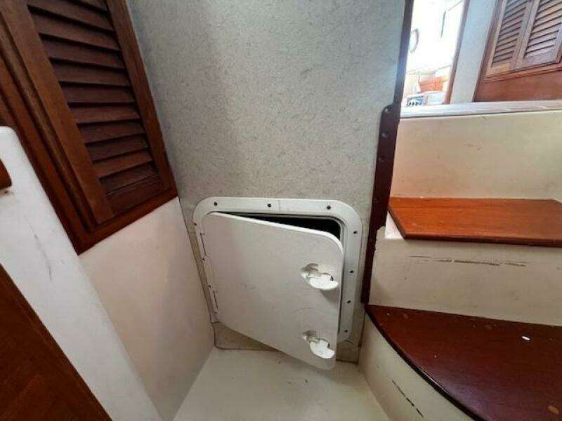 Dulcinea 30ft Willard Yacht For Sale