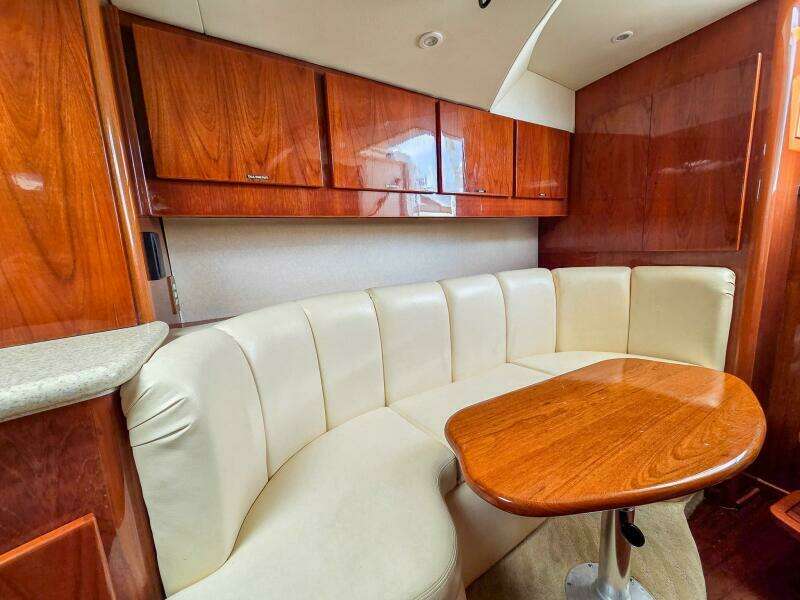 35ft Buddy Davis Yacht For Sale
