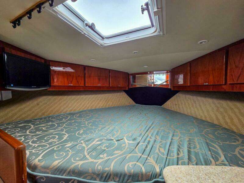 35ft Buddy Davis Yacht For Sale