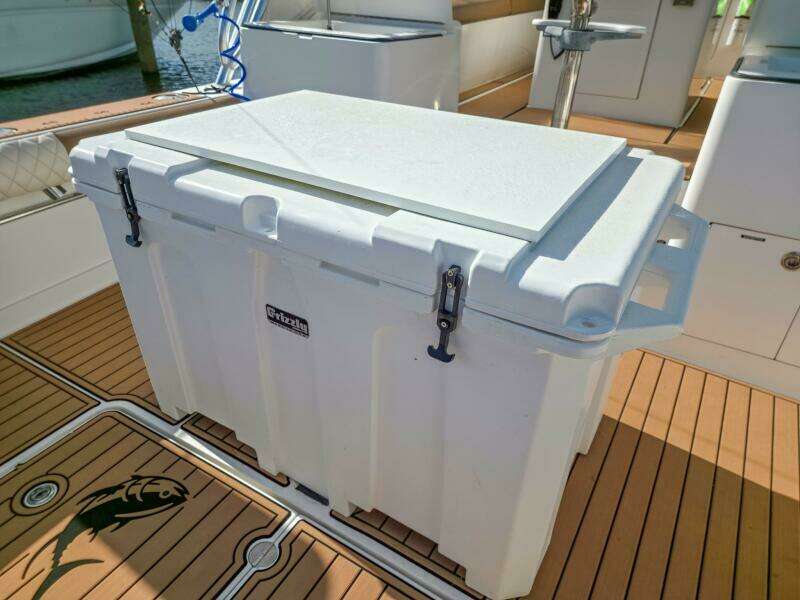 35ft Buddy Davis Yacht For Sale
