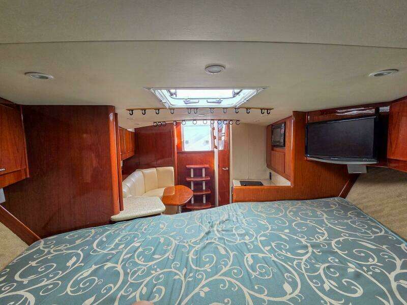 35ft Buddy Davis Yacht For Sale