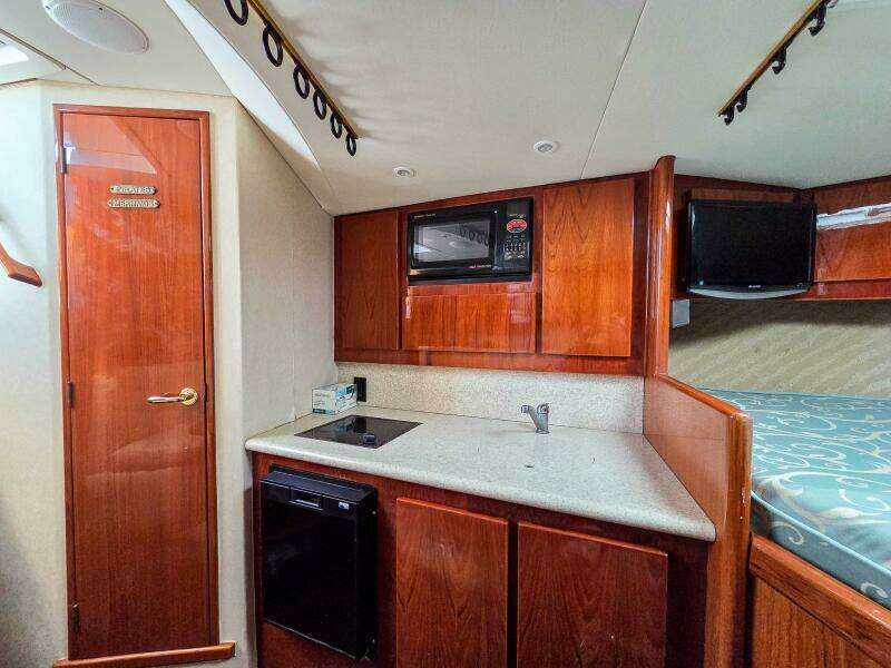 35ft Buddy Davis Yacht For Sale