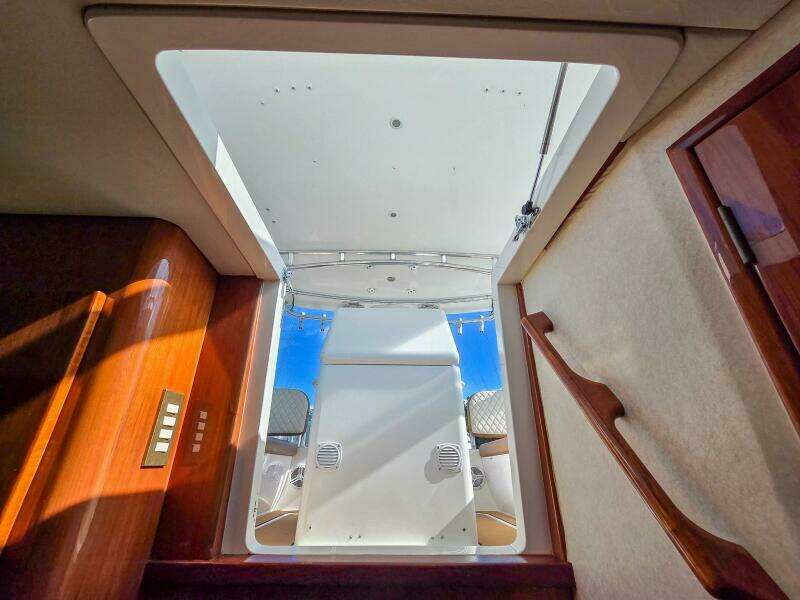 35ft Buddy Davis Yacht For Sale