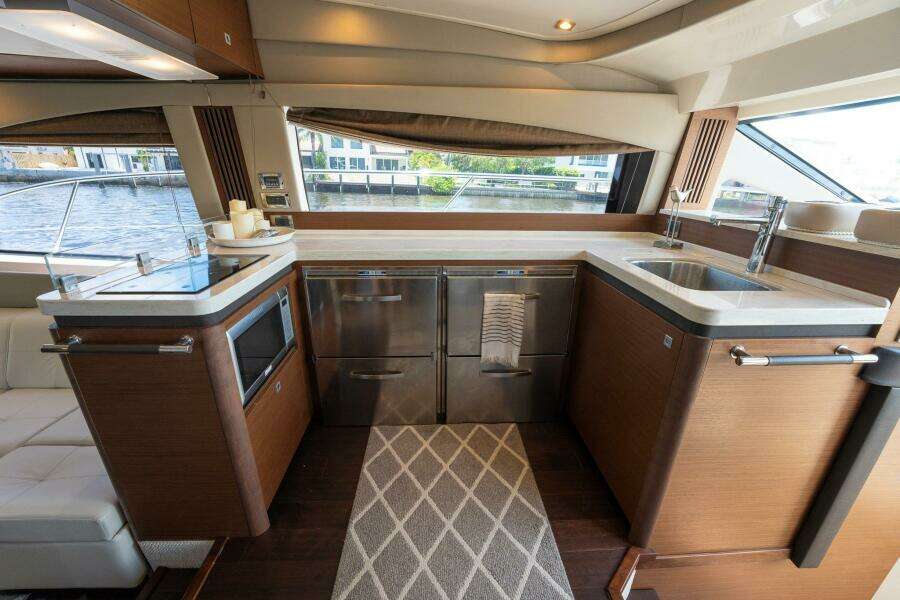 GET  ER DONE  51ft Sea Ray Yacht For Sale
