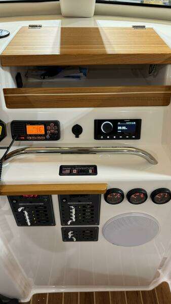 LYNDAH LOU  37ft Aspen Yacht For Sale