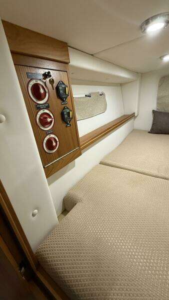 LYNDAH LOU  37ft Aspen Yacht For Sale