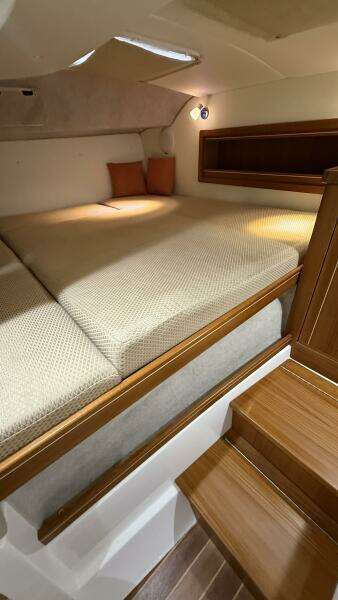 LYNDAH LOU  37ft Aspen Yacht For Sale