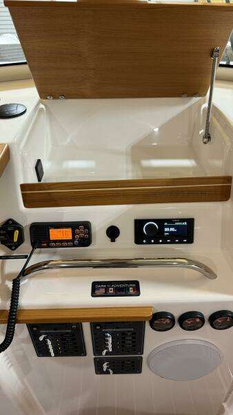 LYNDAH LOU  37ft Aspen Yacht For Sale