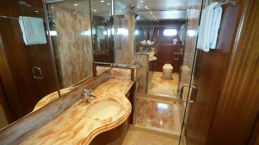 Master Ensuite Bathroom