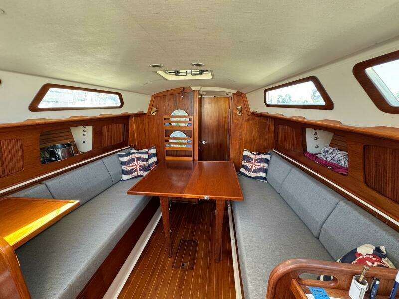 30ft Sabre Yacht For Sale