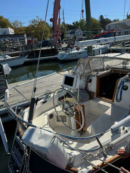 30ft Sabre Yacht For Sale