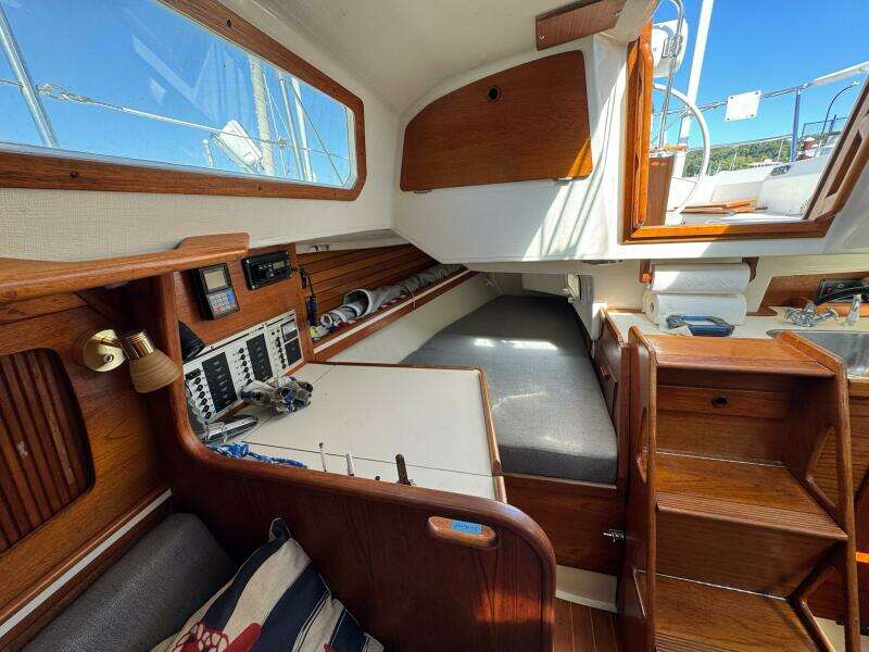 30ft Sabre Yacht For Sale