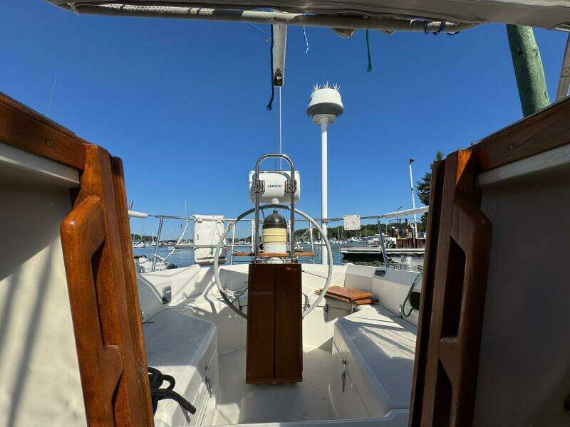 30ft Sabre Yacht For Sale