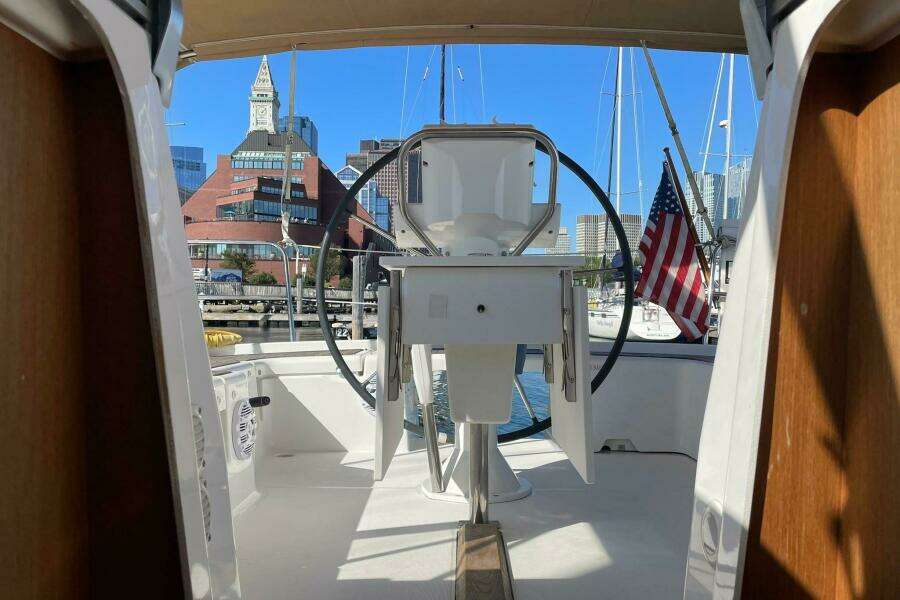 37ft Beneteau Yacht For Sale