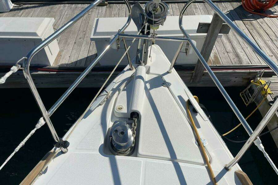 37ft Beneteau Yacht For Sale