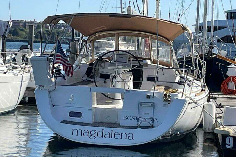 37ft Beneteau Yacht For Sale