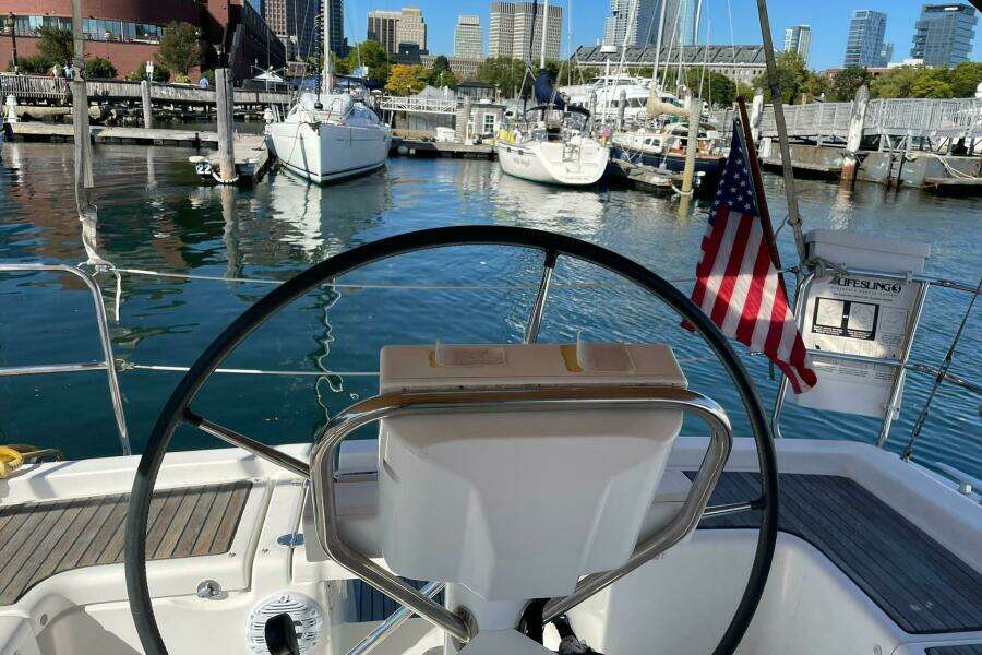 37ft Beneteau Yacht For Sale