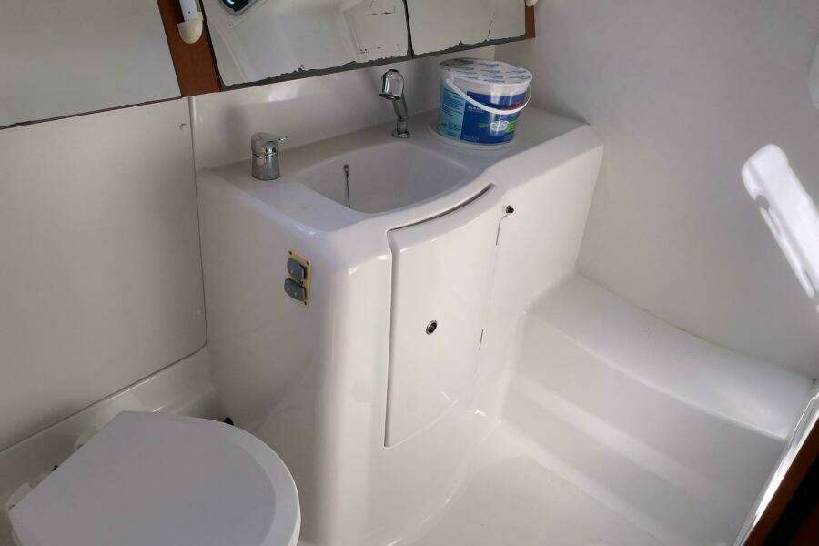 37ft Beneteau Yacht For Sale