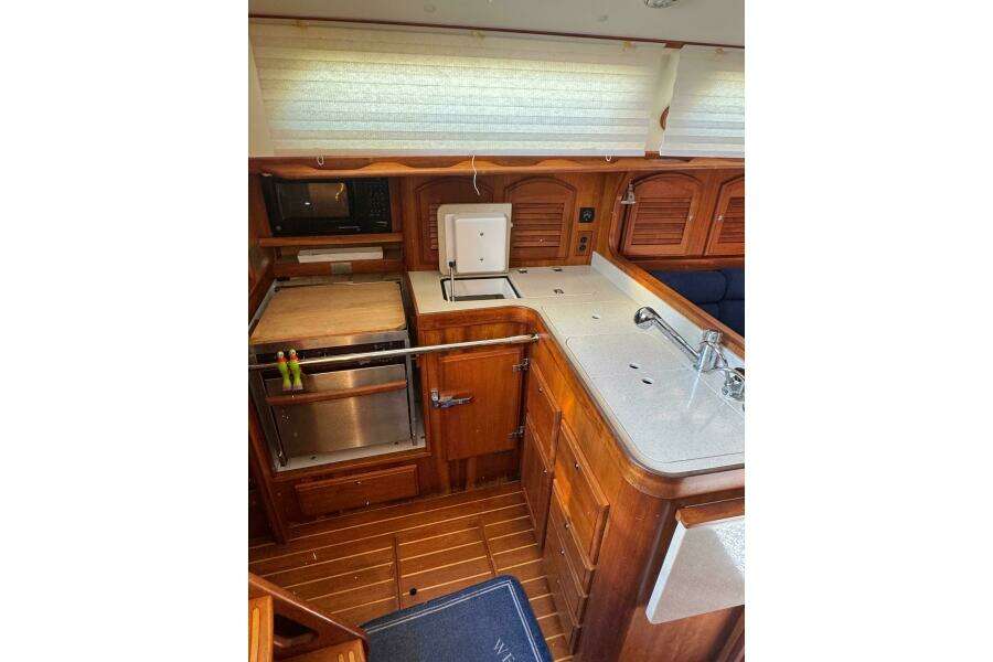Lady Slipper 38ft Sabre Yacht For Sale