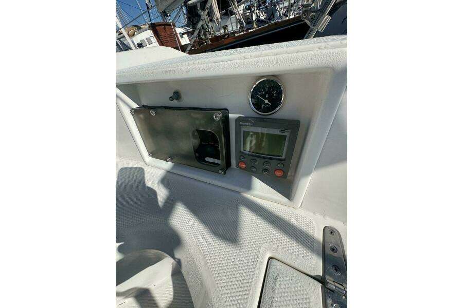 Lady Slipper 38ft Sabre Yacht For Sale