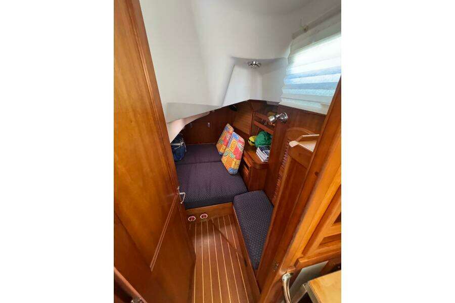 Lady Slipper 38ft Sabre Yacht For Sale