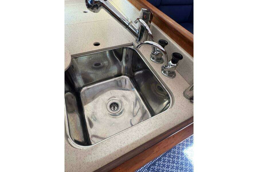 Lady Slipper 38ft Sabre Yacht For Sale