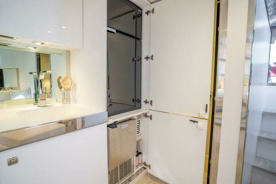 L O U  55ft VanDutch Yacht For Sale